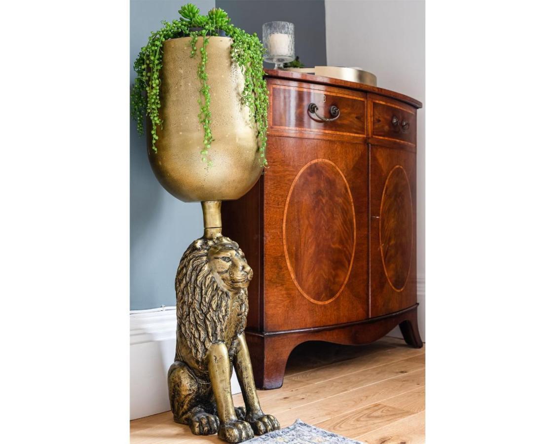 The Gilt Apartment Bath Luaran gambar